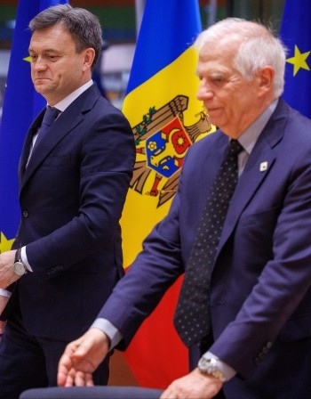 Молдова подписа пакт с ЕС под носа на Русия  