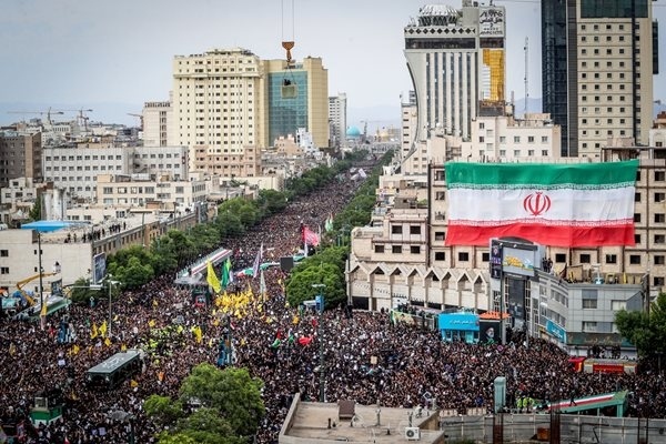 В Иран погребват президента Ебрахим Раиси