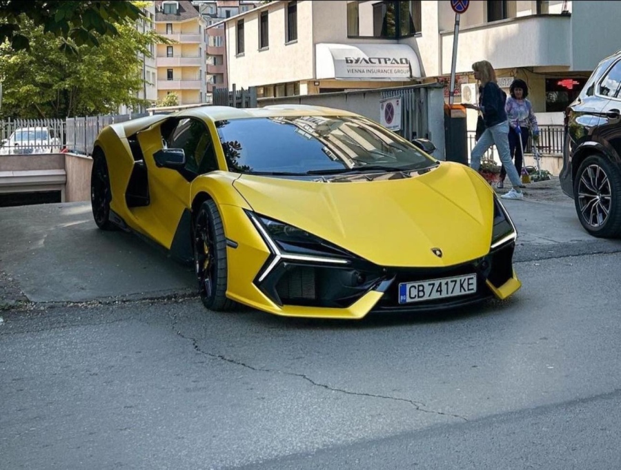Lamborghini Revuelto вече е в България, собственик е Ваньо Алексиев