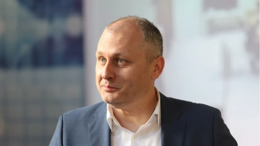 Приключи процедурата по удостоверяване на машините за изборите на 9 юни