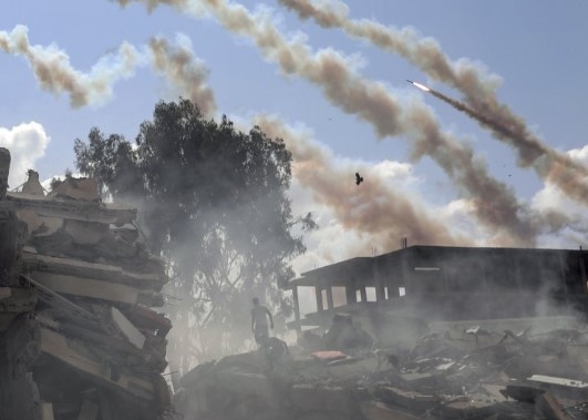 Въоръженото крило на Хамас извърши въздушна атака срещу Тел Авив.