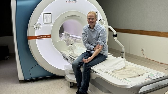 Професор стопи тумор в собствения си мозък с разработена от него терапия