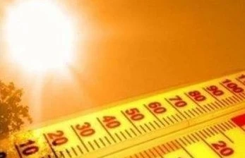 Днес слънчево и горещо с максимални температури между 33° и 38°