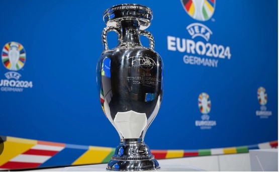 Начало на най големия футболен форум на континента UEFA EURO