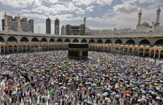 Започва традиционното годишно поклонение на мюсюлманите хадж Повече от милион