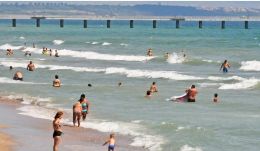 Какво е качеството на морската вода и можем ли да плажуваме спокойно?