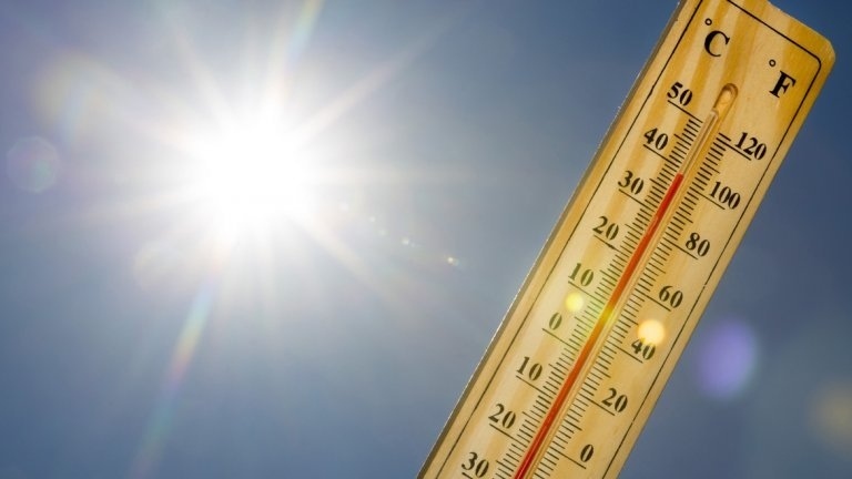 Жегите продължават: Жълт код за високи температури в цялата страна