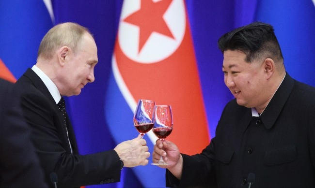 Северна Корея и Русия са се съгласили да предоставят една