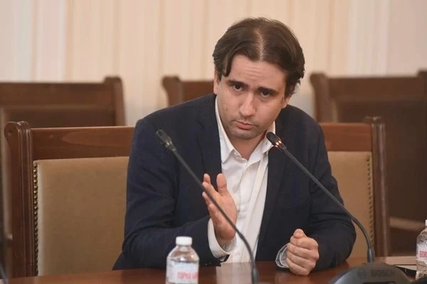 Божанов с послание към Борисов: Сега ГЕРБ и Пеевски да намерят начин да управляват