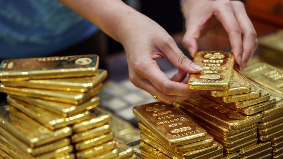 Цената на златото се повишава за втора поредна седмица стимулирани