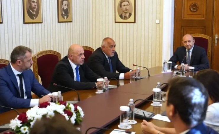Борисов пред президента: Излиза, че няма как да се състави правителство