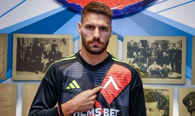 Левски подписа договор с вратаря Матей Маркович контрактът с хърватския