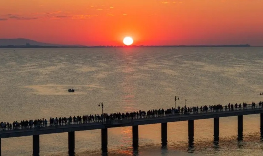 Стотици ще посрещнат Джулай морнинг с голям концерт на плажа в Бургас