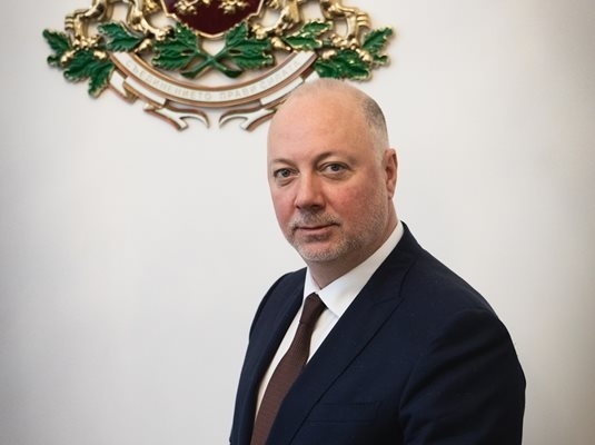 ГЕРБ-СДС предложи Росен Желязков за премиер. Той върна изпълнен мандата