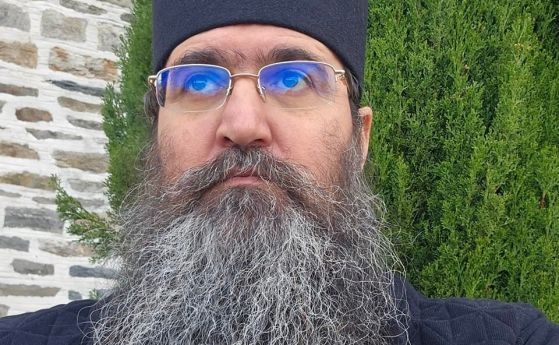 Игуменът на Гигинския манастир архимандрит Никанор обяви че напуска Българската