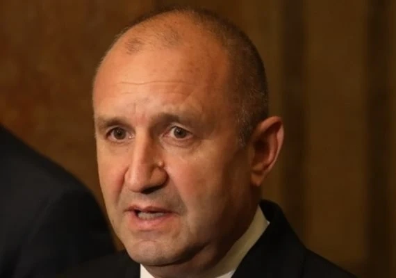 Румен Радев от Гърция: НАТО не бива да бъде въвлечена във войната в Украйна