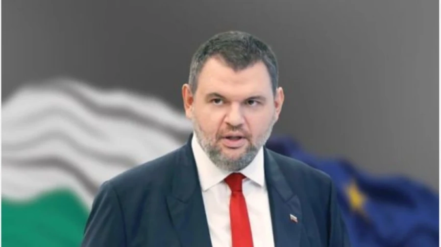30 от ДПС послушаха Пеевски за кабинета. Той: Евроатлантици, те ще бъдат депутати