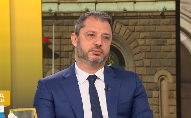 Делян Добрев: Не виждам кой ще подкрепи втория мандат, ПП вече не съществува