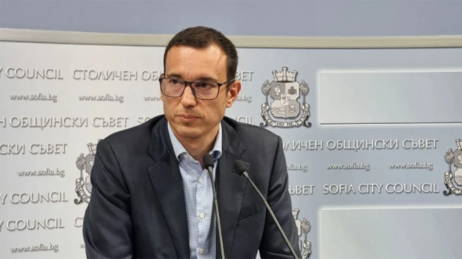 Терзиев в СОС, обяснява защо е спрял конкурса за Войнишкия паметник