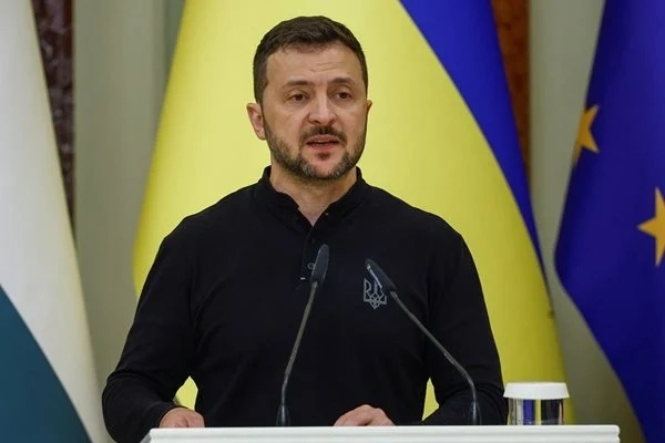 Зеленски към Стармър: Благодаря за непоклатимата британска подкрепа за Украйна