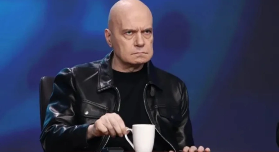 Слави Трифонов: Група луди шимпанзета решават съдбата на 2,5 милиона софиянци