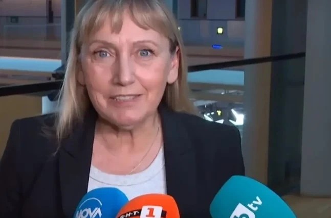 Елена Йончева: Трудно приемам ставащото в ДПС. Пеевски е устремен човек, готов да поема отговорност