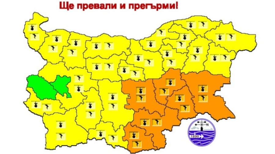 Опасни жеги и обилни валежи с гръмотевици