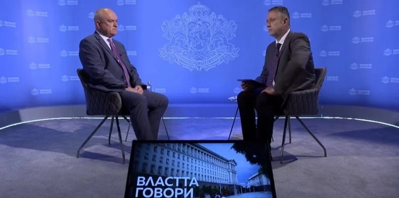 Главчев: След пожара хората са настанени в нови фургони, показват се снимки на стари