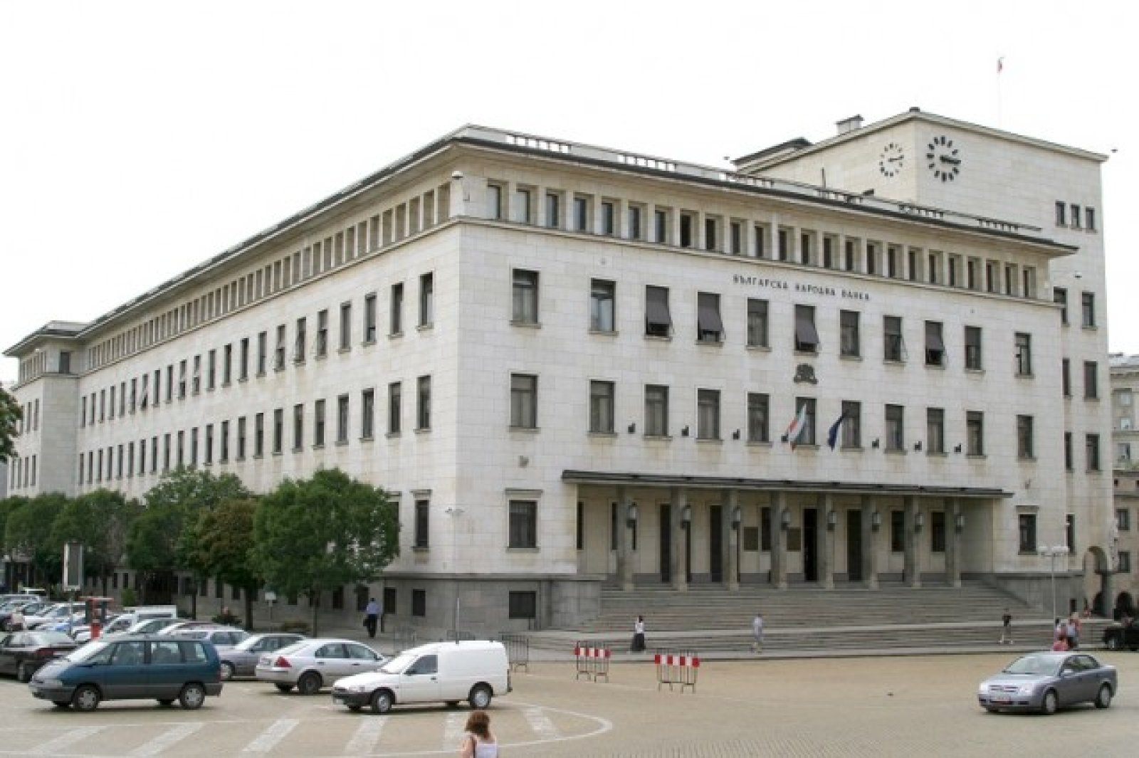 Министерството на финансите МФ преотвори емисия тригодишни държавни ценни книжа