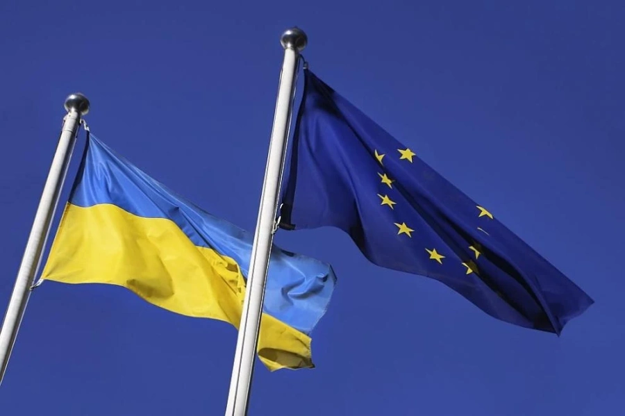 ЕС за първи път изпрати средства на Украйна от печалбите върху запорираното руско имущество
