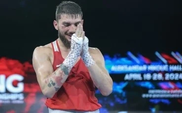 България! Безпощаден Рами дебютира с победа в Париж