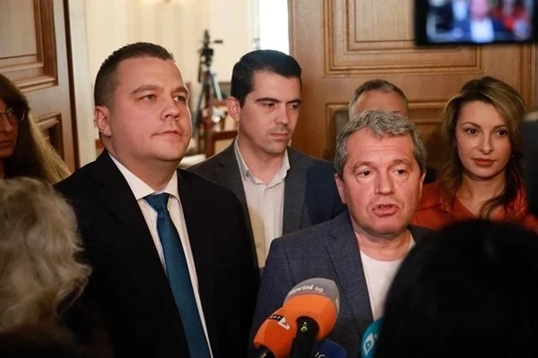 ИТН преброиха 48 с подкрепа за редовен кабинет