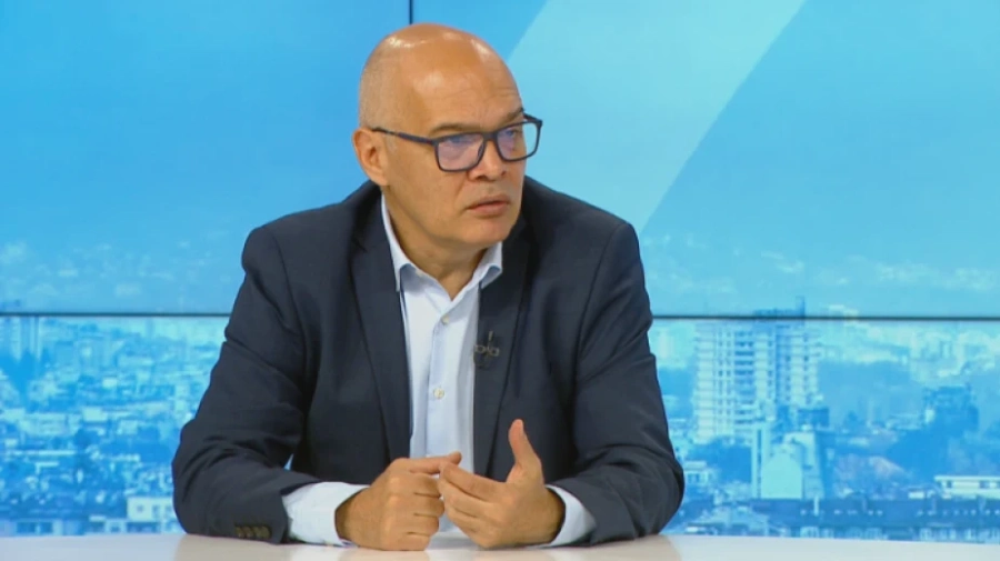  Безлов: Скандалът с Вълка е свързан с този в двете крила в ДПС - между Пеевски и Доган