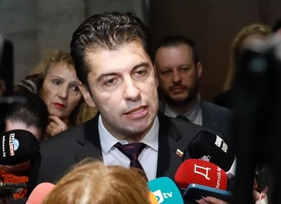 Кирил Петков сравни Възраждане с Хитлер