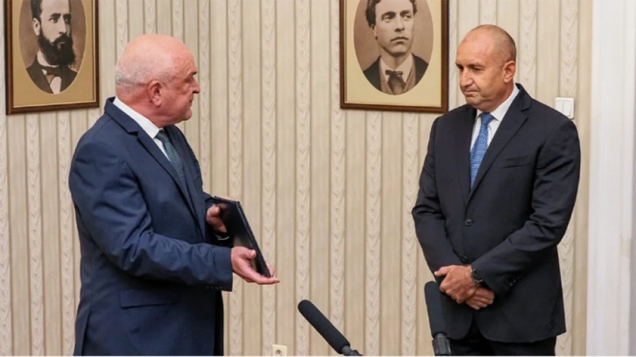 Президентът издава указ за назначаване на служебен кабинет Главчев 2