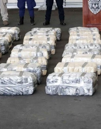 В Гвиана заловиха повече от 4 тона кокаин, предназначен за Европа