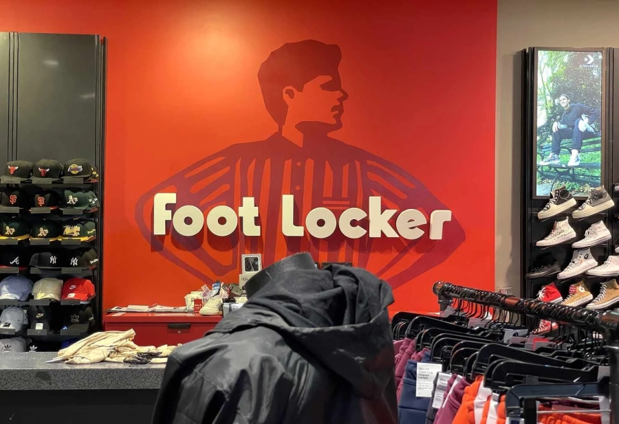 Американската Foot Locker отваря магазин за спортни облекла в България