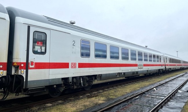 Германската железопътна компания Дойче Бан (Deutsche Bahn) съобщи, че железопътните