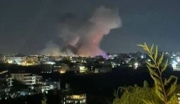 Израел удари обекти в Сирия, 14 души са убити 