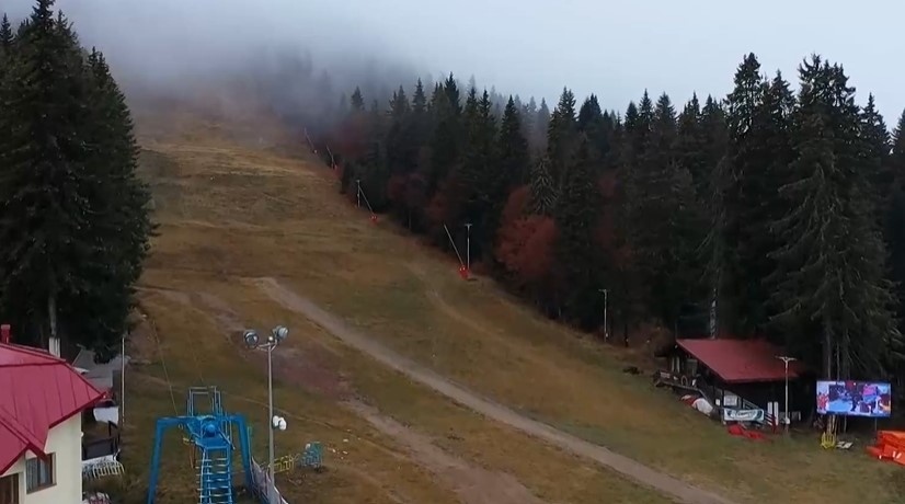 В Пампорово се готвят за ски сезона, очаква се поскъпване на лифт картите