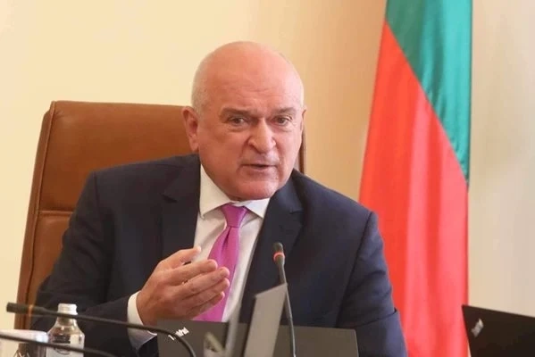 Служебният кабинет търси вариант за коледни надбавки за пенсионерите