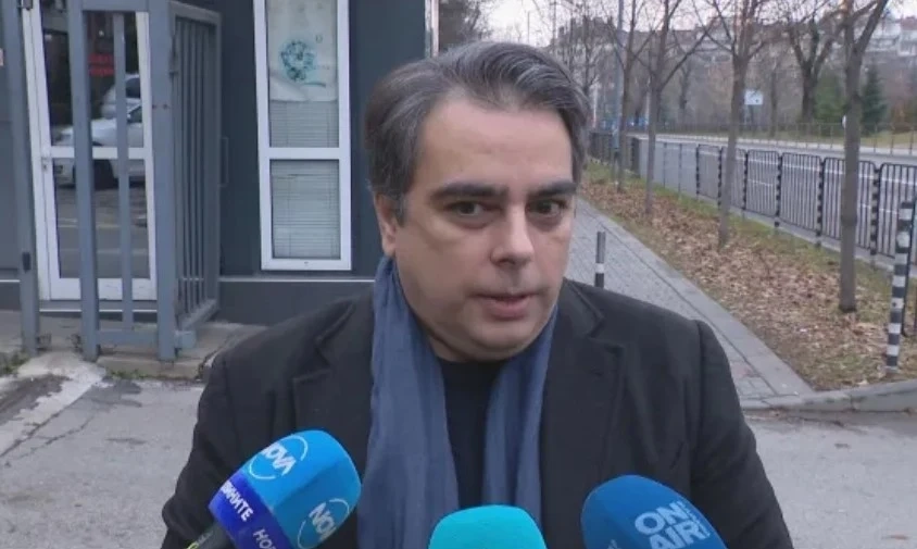 Асен Василев: Не е изключено ДБ да започнат самостоятелни преговори с ГЕРБ