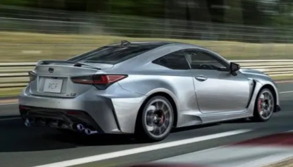 Купето Lexus RC ще бъде спряно от производство Последните коли