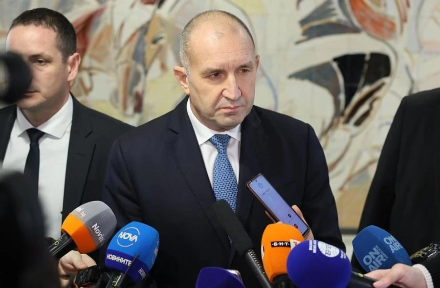 Президентът Радев: Категорично съм против България да изпраща войници в Украйна