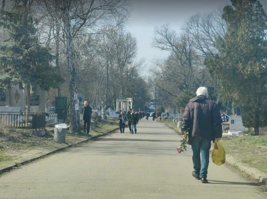 Столична община осигурява допълнителен градски транспорт за Задушница