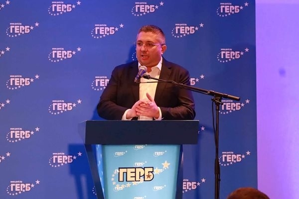  Нанков: Рестартираме програмата за саниране, по НПВУ е пред провал