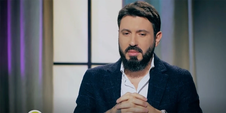 Ергенът Мартин се прибира сам