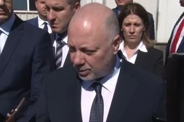 Желязков за трусовете в управлението: Напасване на виждания, гънките ще се изгладят