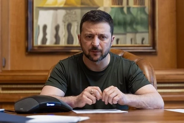 Дипломати на Украйна и Обединеното кралство обсъдили в Киев стъпки към мира