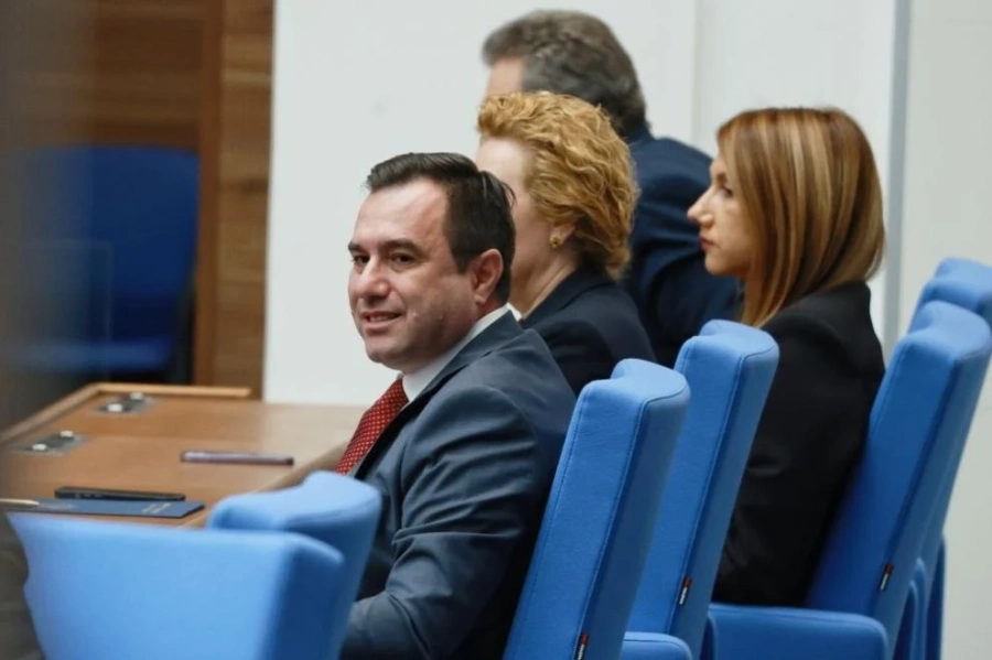 Парламентът избра: Пламен Младеновски е новият председател на КЕВР